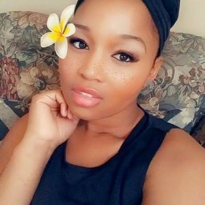 Meet your Posher, Kelli